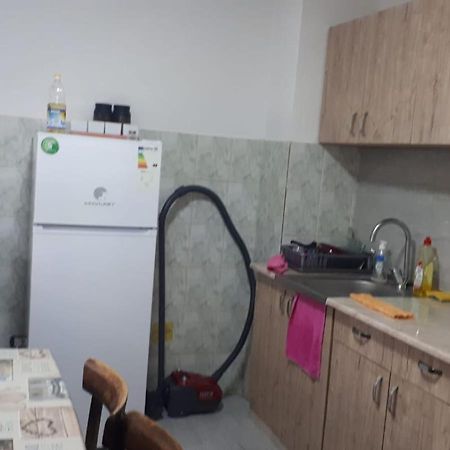 Ferienwohnung Makedonyada Kiralik Ev Ve Arac Hizmeti Ile Birlikte Skopje Exterior foto